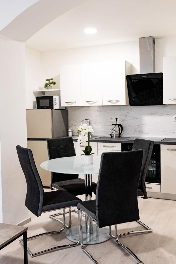 Apartmani Park Maksimir-Rebro Zagreb Buitenkant foto