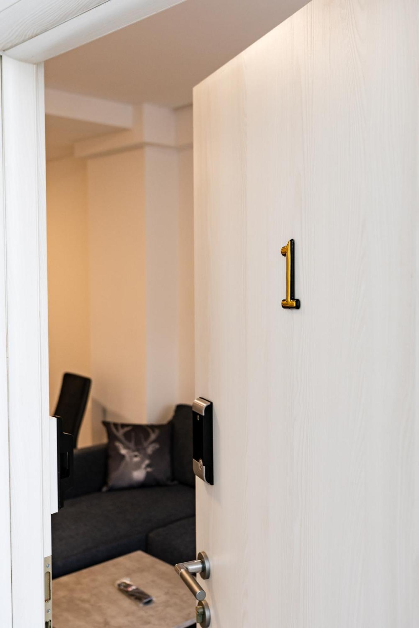 Apartmani Park Maksimir-Rebro Zagreb Kamer foto